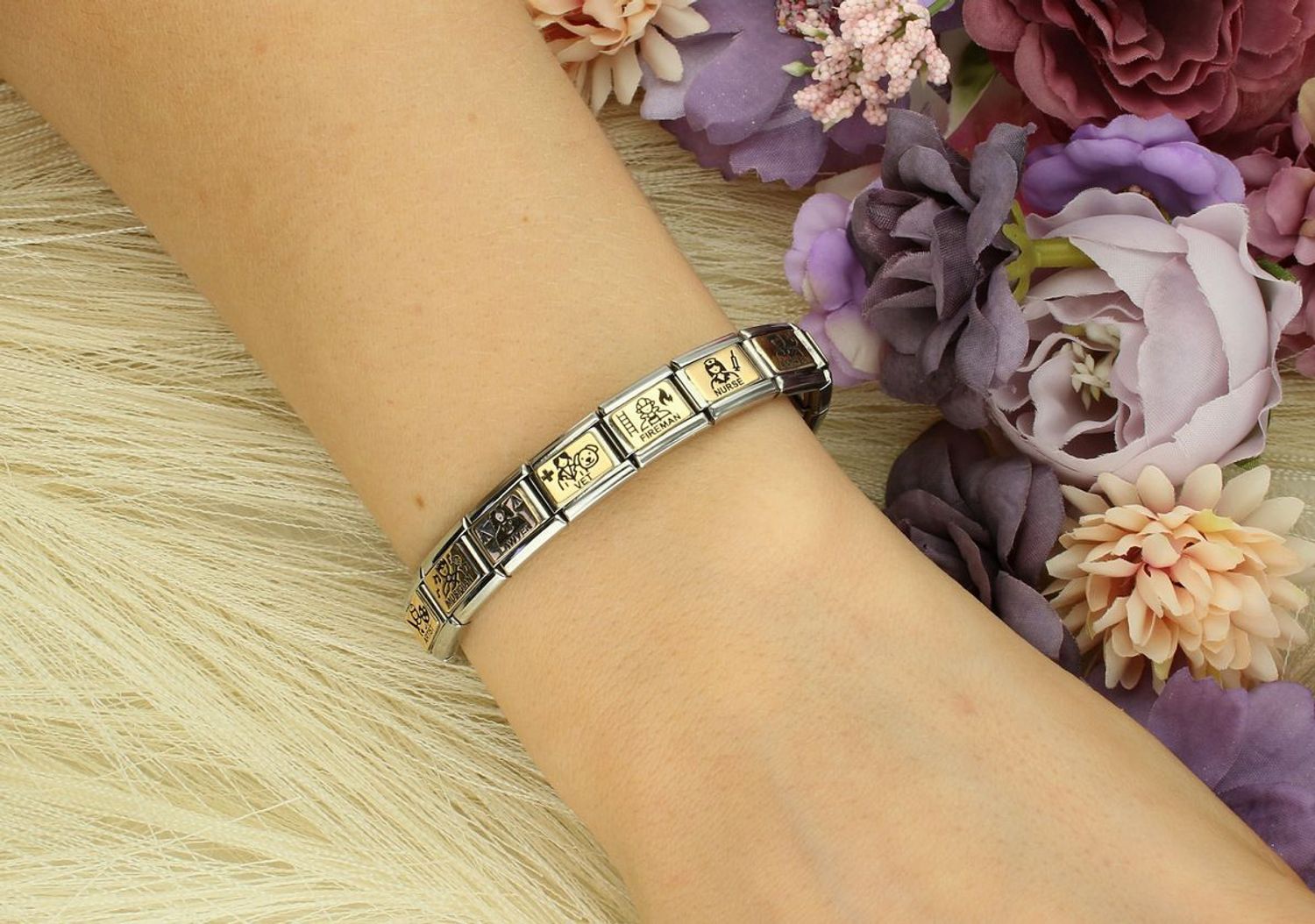 Nomination Link 18K zawieszka złoto 'Pielęgniarka' 030166 17 ✓ Zawieszki Nomination ✓ Wyjątkowy prezent ✓ Nomination ✓ Bransoletka Nomination ✓ Bransoletka ze stali ✓ Gwarancja najniżs.jpg